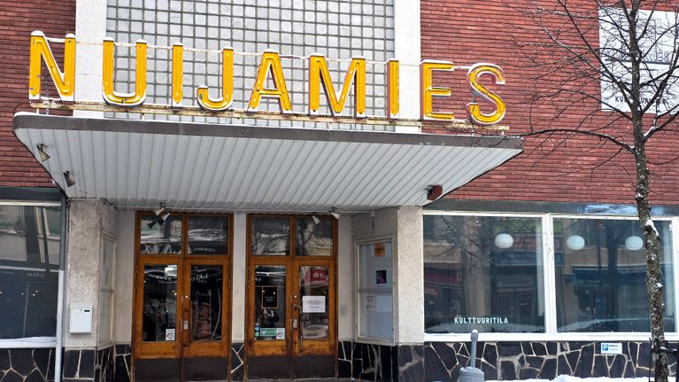 Kuvassa Kulttuuritila Nuijamies talvisessa ilmapiirissä.