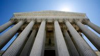 Donald Trump nimitti Brett Kavanaug'n korkeimman oikeuden tuomariksi pitkän kamppailun jälkeen.