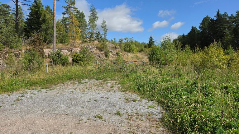 Käytöstä poistettu kaatopaikka.