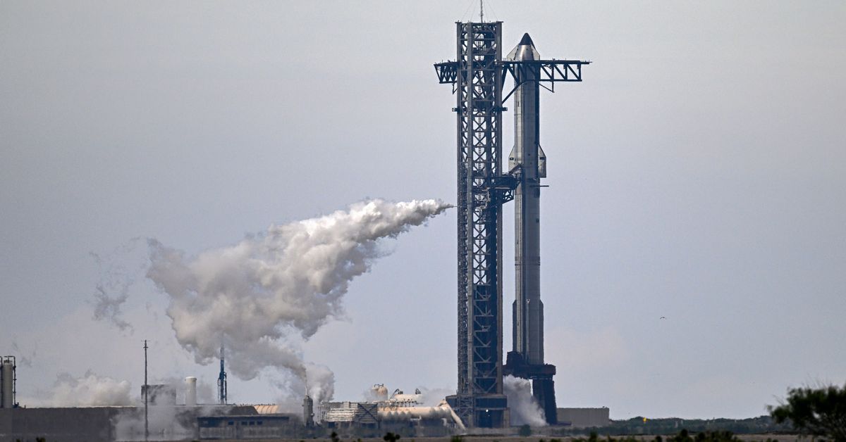 Listautumiseen valmistautuvan SpaceX:n jättitappiot julki – Muskilla tiukka ote yhtiöstä