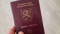 Passi ihmisen kädessä. 