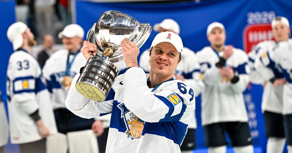 Mikael Granlund työnsi Konsta Heleniuksen pois Ylen haastattelusta – katso hulvaton video