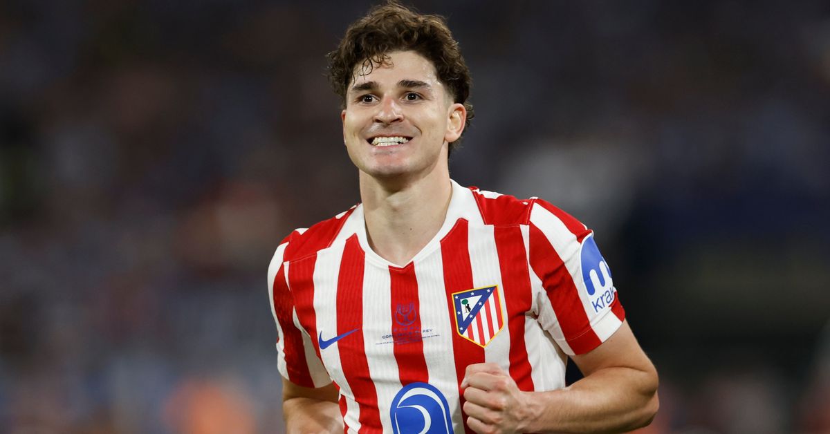 Real Madridin tarjous Julian Alvarezista torpattii