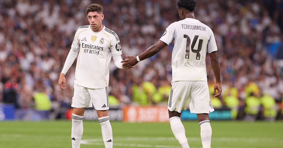 Stormigt i Real Madrid: Lagkaptenen Federico Valverde åkte på skallskada efter bråk med Aurélien Tchouaméni