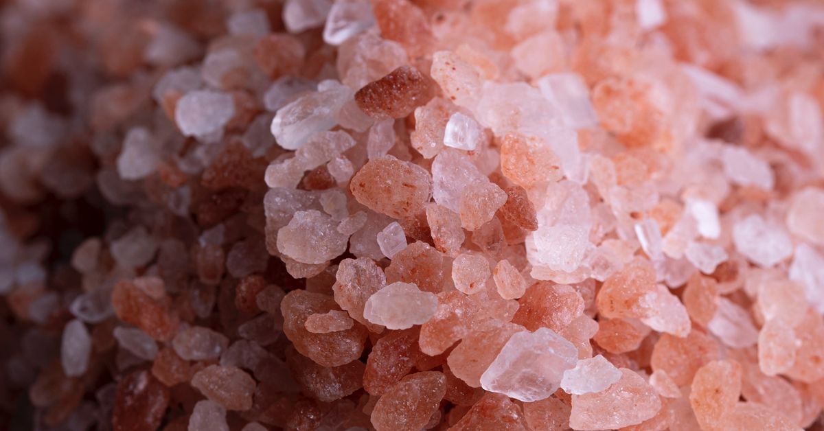 Salt finns i hav och gruvor, vi behöver salt för att överleva, men för ...