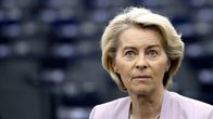 Ursula von der Leyen lähikuvassa.