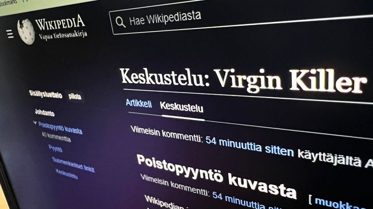 Wikipedian etusivu jossa poistopyyntö kuvasta.