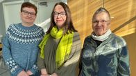 Keskustan Sirpa Jäntti (vas.) ,  Vesannon kunnanhallituksen puheenjohtaja Minna Back-Hytönen ja SDP:n Eeva-Liisa Vesterinen.  