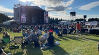 Pori Jazz -yleisöä.