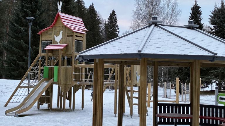 Kuvassa on Katraan leikkipuisto Kuopion Jynkässä.