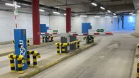 Mikkelin toriparkin puomit ovat alhaalla.