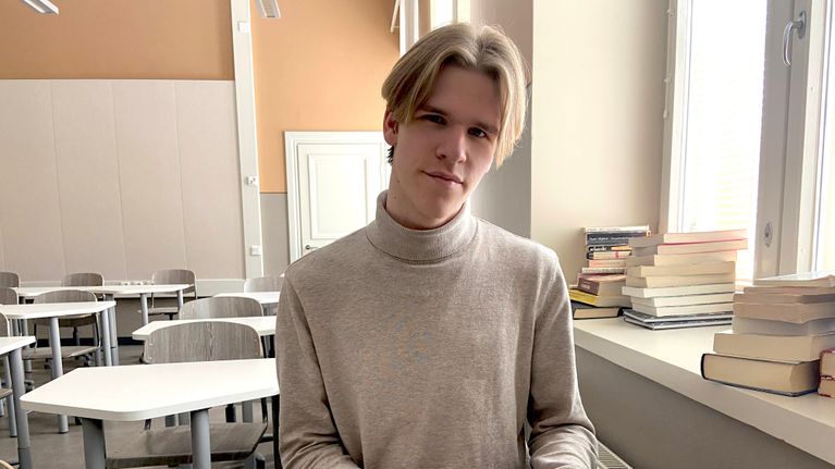 Varje månad samlas Kattanstuderande i Åbo för att diskutera en bok ...