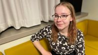 Henkilökuva hymyilevästä lukiolaisesta. 