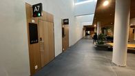 Oulun käräjäoikeuden istuntosalien ovet.