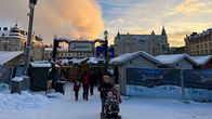 Tampereen joulutori iltapäivän valossa.
