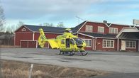 Finnhemsin pelastushelikopteri onnettomuuspaikalla Lohtajalla. 