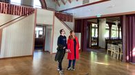 Ravintola Metsän yrittäjäpariskunta Ilkka Lääveri ja Sari Helin tutkivat Wanhan Kasinon sisätiloja.