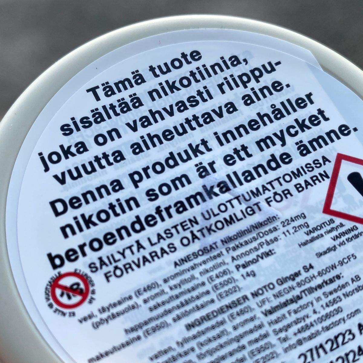 what happens to your lungs when you smoke one cigarette Why does smoking make your lungs go black? | Culture Online
