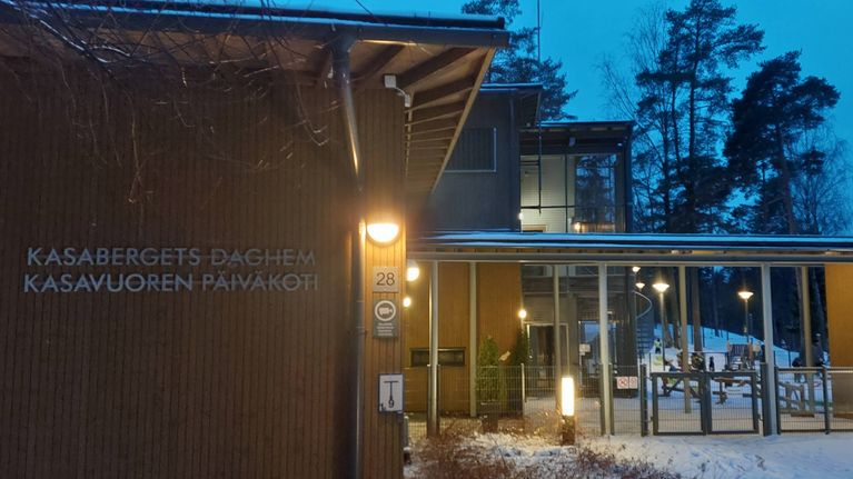 Daghemskampen i Grankulla är avgjord – svenska barn förvisas inte till ...
