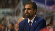 Jussi Ahokas Kitchener Rangersin valmentajana syksyllä 2023.