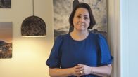 Aaja Chemnitz i sitt arbetsrum i Folketinget.