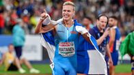 Topi Raitanen juhli Euroopan mestaruutta.