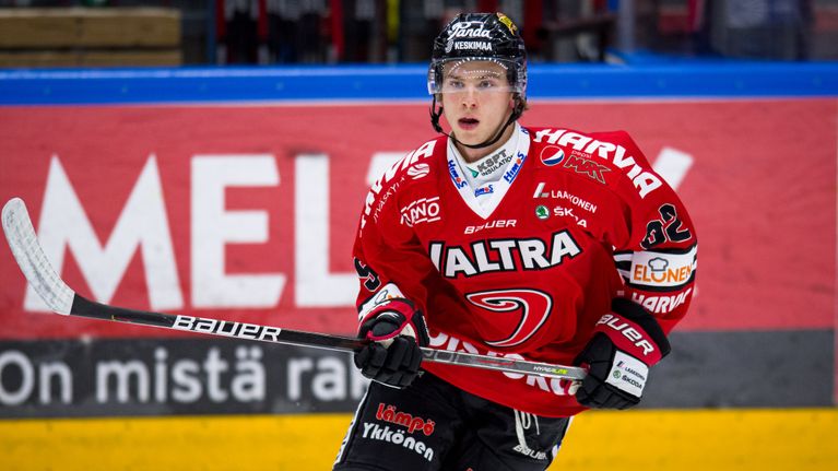 JVM-truppen presenterad, Noora Räty tillbaka i Pasi Mustonens landslag ...
