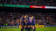Barcelonan naiset juhlivat maalia.