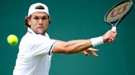Otto Virtanen Wimbledonin ensimmäisellä kierroksella.