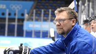 Jukka Jalonen valmentamassa Pekingissä.