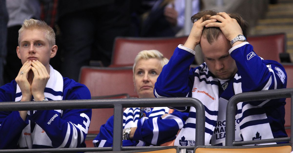 Toronto-fanit palavat sisältä seuratessaan hylkäämänsä tähde