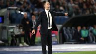 Juventuksen päävalmentaja Igor Tudor huutamassa kentän laidalla.
