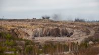 Armeijan ampuma-alueella panssarintorjuntaohjus osuu kohteeseensa.