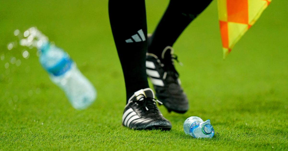 Fifa muutti taas mielensä vesipulloista