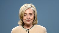 Hillary Clinton lähikuvassa.