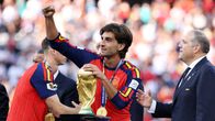 Ferran Torres juhlii maailmanmestaruutta.