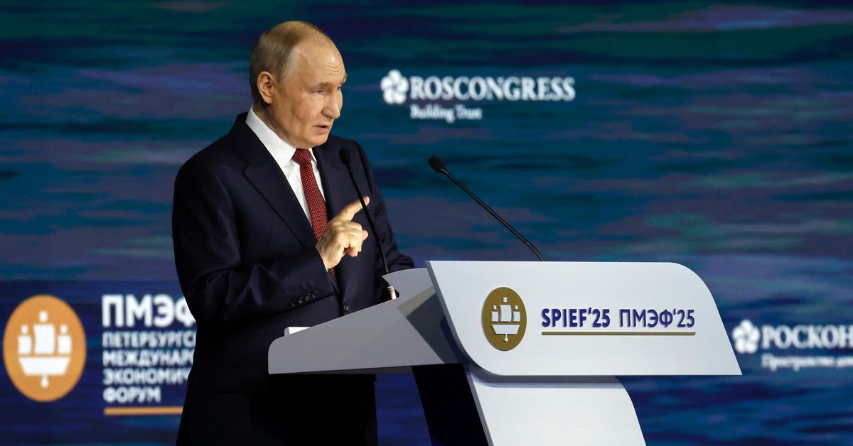 Vladimir Putin puhuu tänään Pietarin talousfoorumissa
