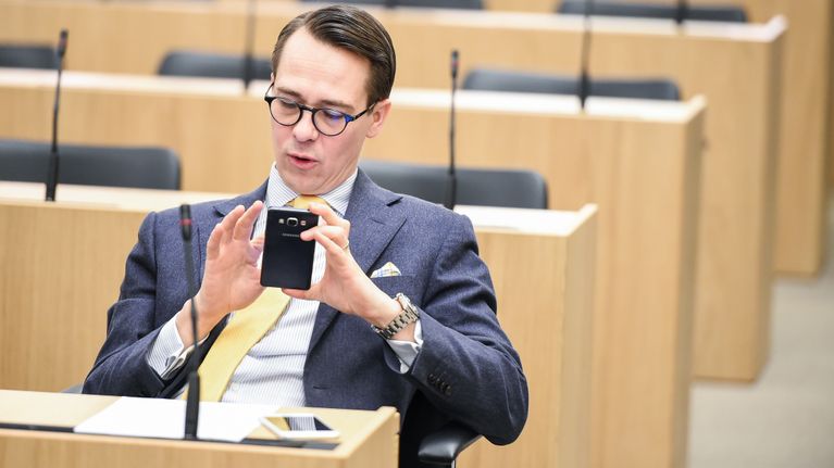 Carl Haglund är SFP-höjdaren som tappade tron på politiken – nu ...