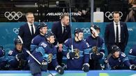 Bytesbänk under Finlands ishockeymatch.