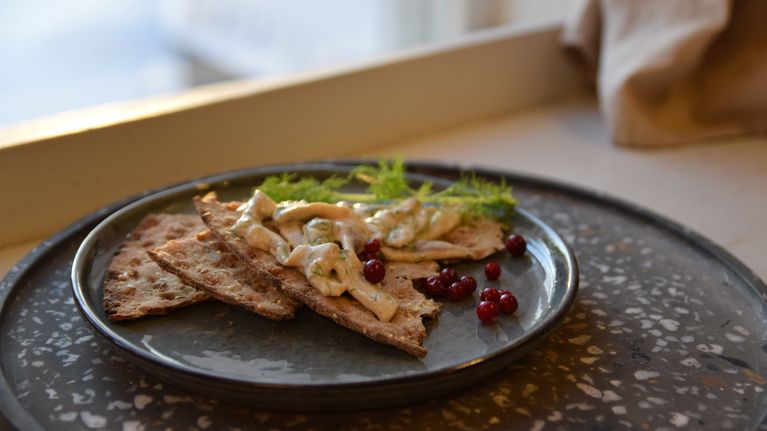 Efter otaliga försök fick Jani Malmberg sin morfarsfars strömming att ...