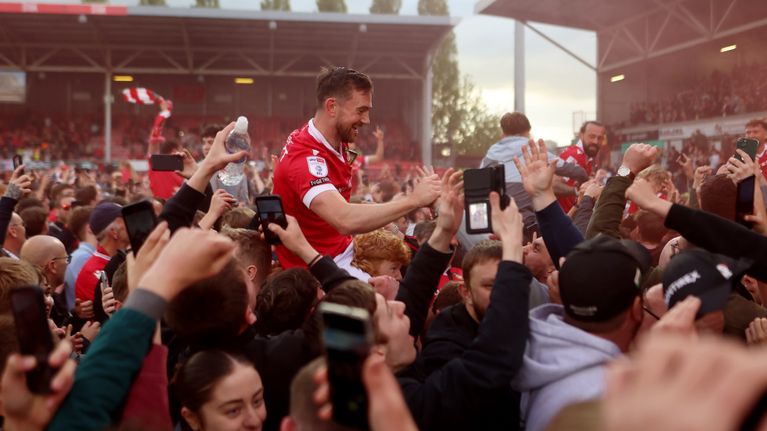 Wrexham nousujuhla. 