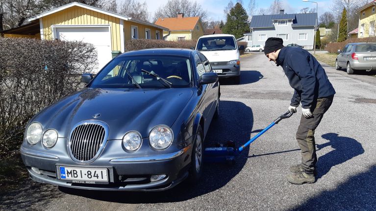 Nu krävs nya idéer för att hålla kunderna nöjda - däckfirmor byter till ...