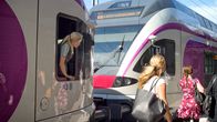 Paikallisjuna Pukinmäen asemalla