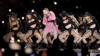 Madonna esiintymässä 30. huhtikuuta 2022.