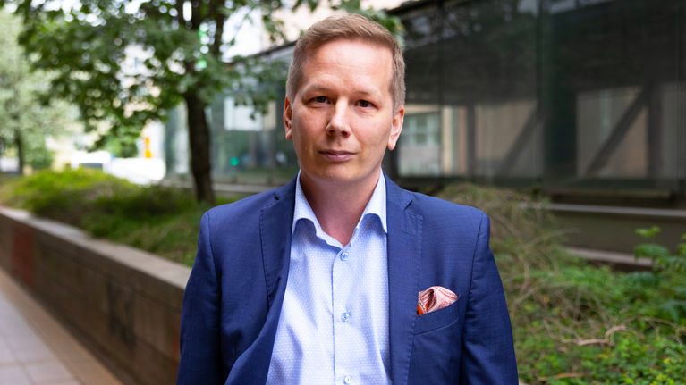 Juuso Pajunen lähikuvassa. 