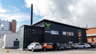 Puukuitutuotteita valmistava koetehdas ulkoa. 