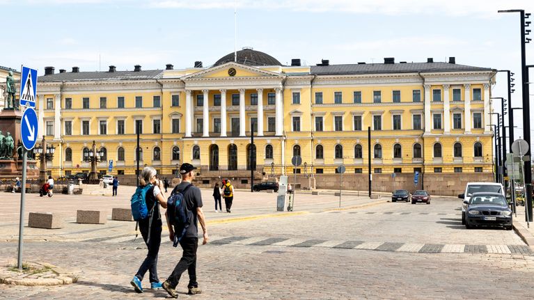 Valtioneuvoston linnan julkisu.