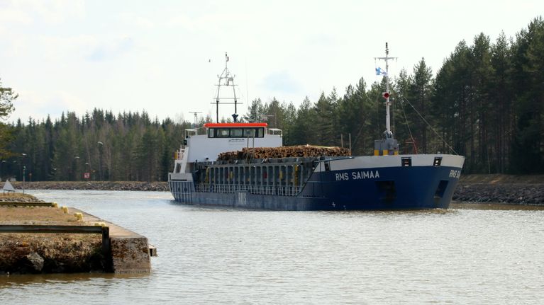 RMS Saimaa Saimaan kanavassa