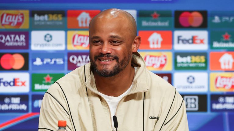 Vincent Kompany Bayern Münchenin päävalmentajana.