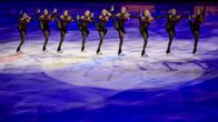 Synchro9-esitys MM-kisojen loppunäytöksessä